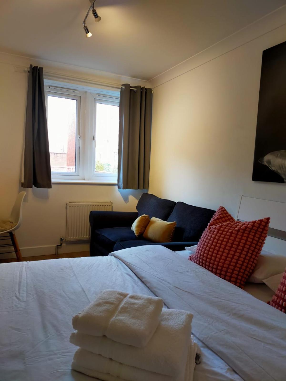 ロンドンCobbold Court Share Flatアパートメント エクステリア 写真